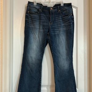 BKE Gabby Bootcut Jeans size 32 x 29 1/2. Great Condition!
